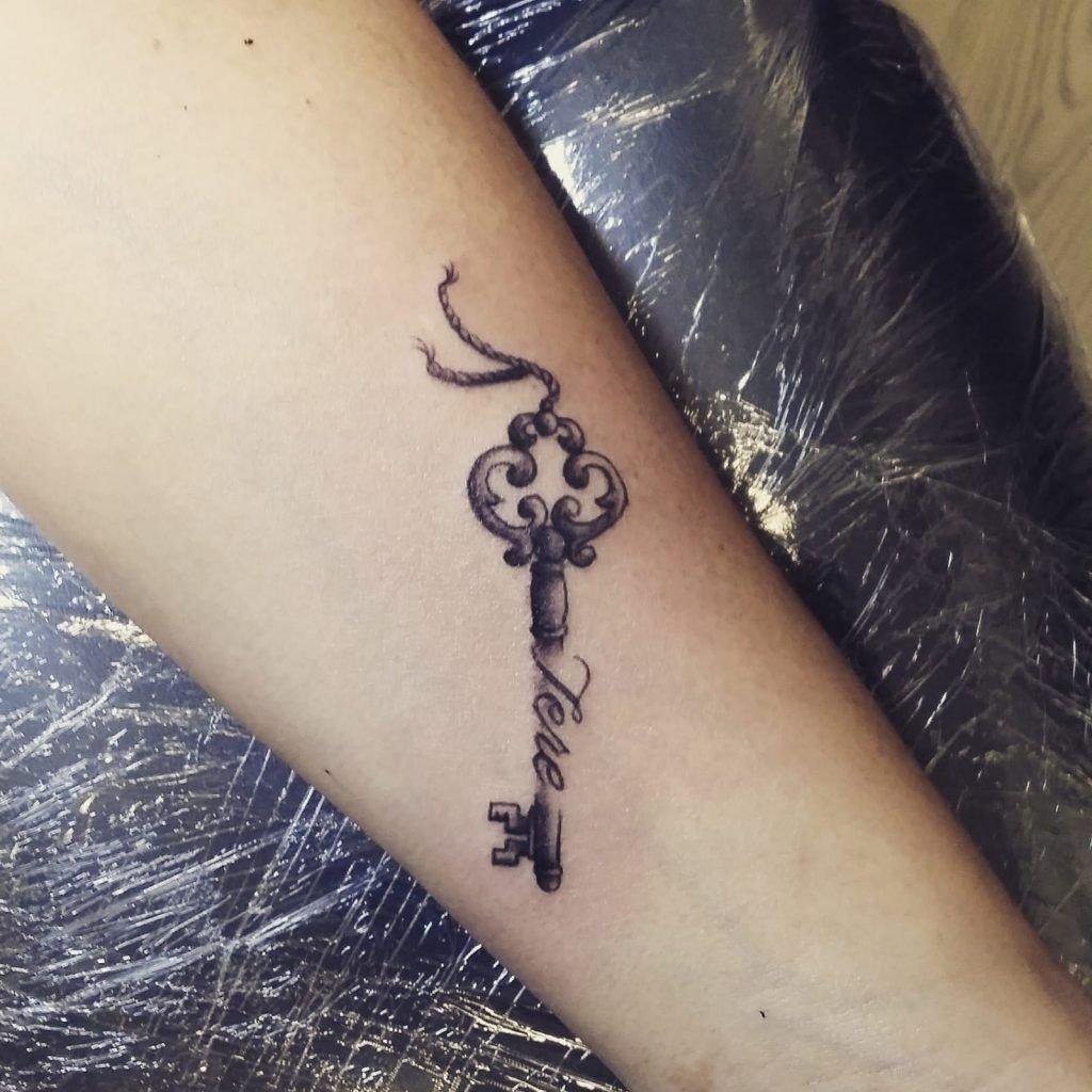 IDEAS DE TATUAJES PARA MUJERES - Circe Tattoo