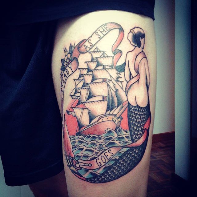 tatuaje old school de barco y sirena