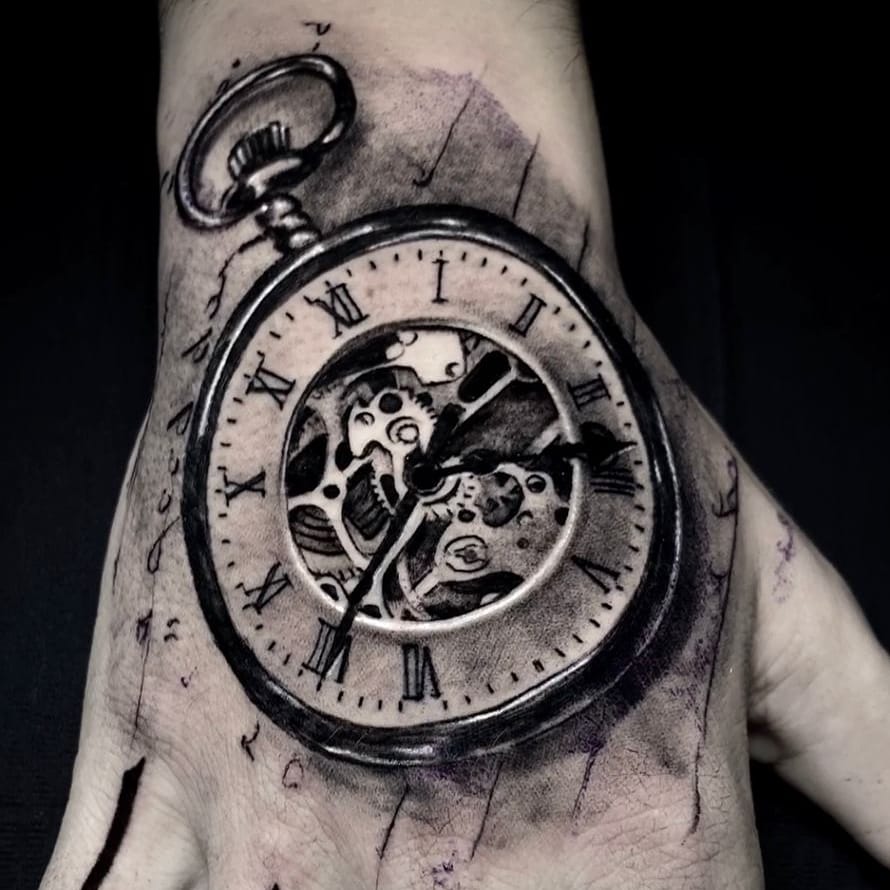 tatuaje reloj