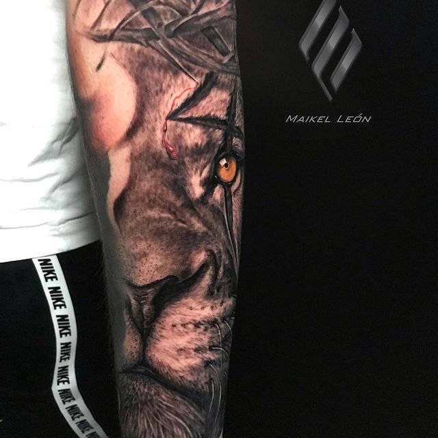 leon realismo tattoo