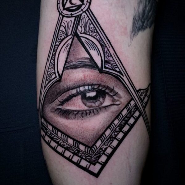 ojo neo tradicional tattoo ojo neo tradicional tattoo