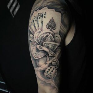 realismo tattoo cartas