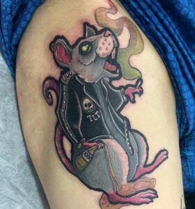 tatuaje rata estilo neotradicional tipo comic