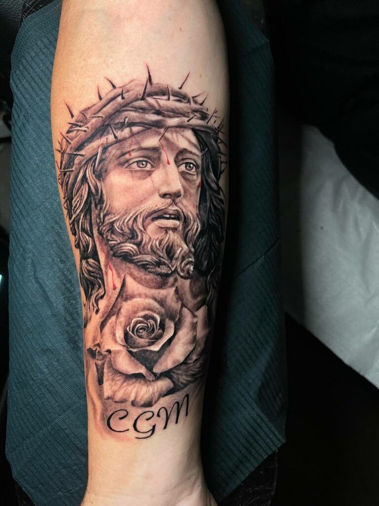 tatuajes realistas religiosos