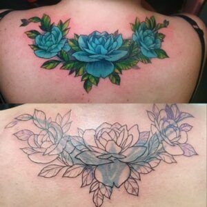 coverup circe tattoo en espalda