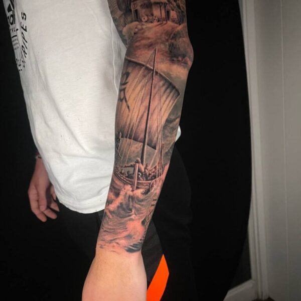 Detalle manga completa. Detalle tatuaje manga realista