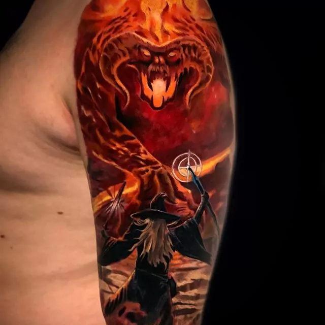 Tatuaje en el brazo estilo realismo color