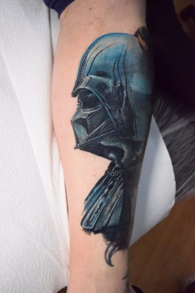 Tatuaje Darth Vader estilo realismo