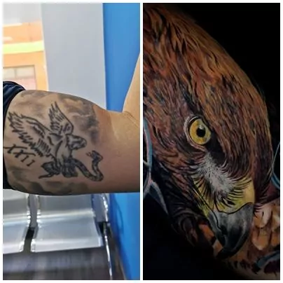 Tatuaje una águila en el brazo estilo realismo