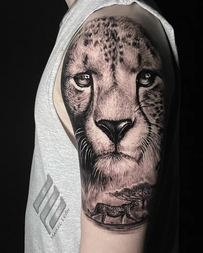guepardo realismo tatuaje