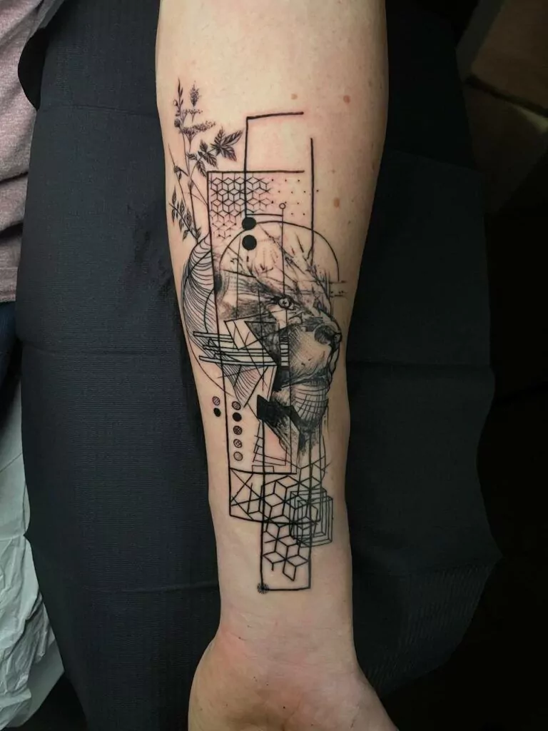 tatuajes geometrizados lineas finas en antebrazo