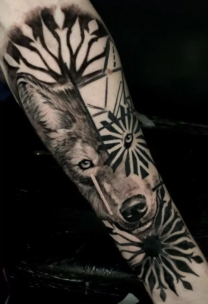 tatuaje lobo estilo realista